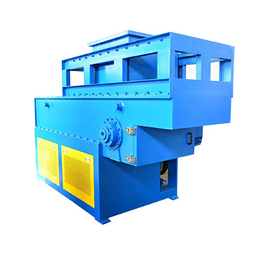 Single shaft pipe shredder